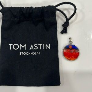 TOM ASTIN STOCKHOLM DESIGNER COLLECTION GLASS PENDANT SET SILVER BRAND NEW